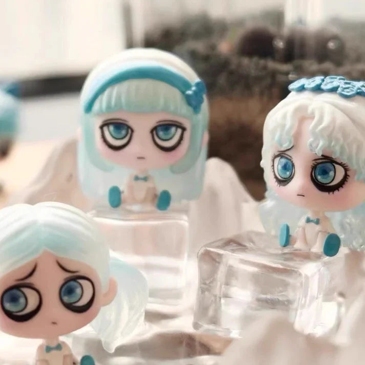 【F010】KiKi Sitting In A Row Series Beans Blind Bag